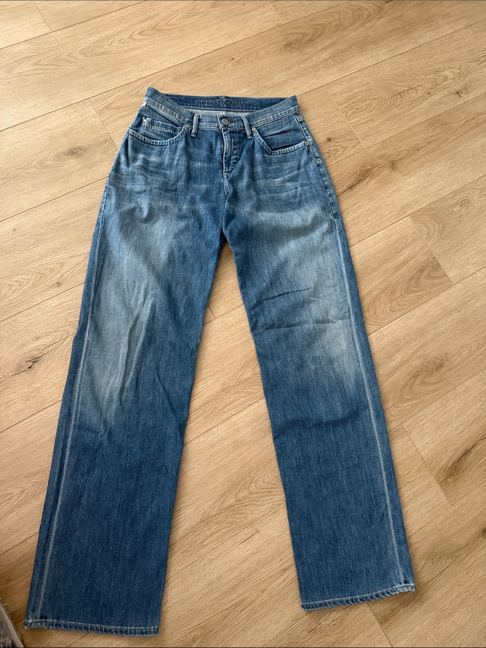 Citizens Of Humanity Wide-Leg Jeans in Faded Blue